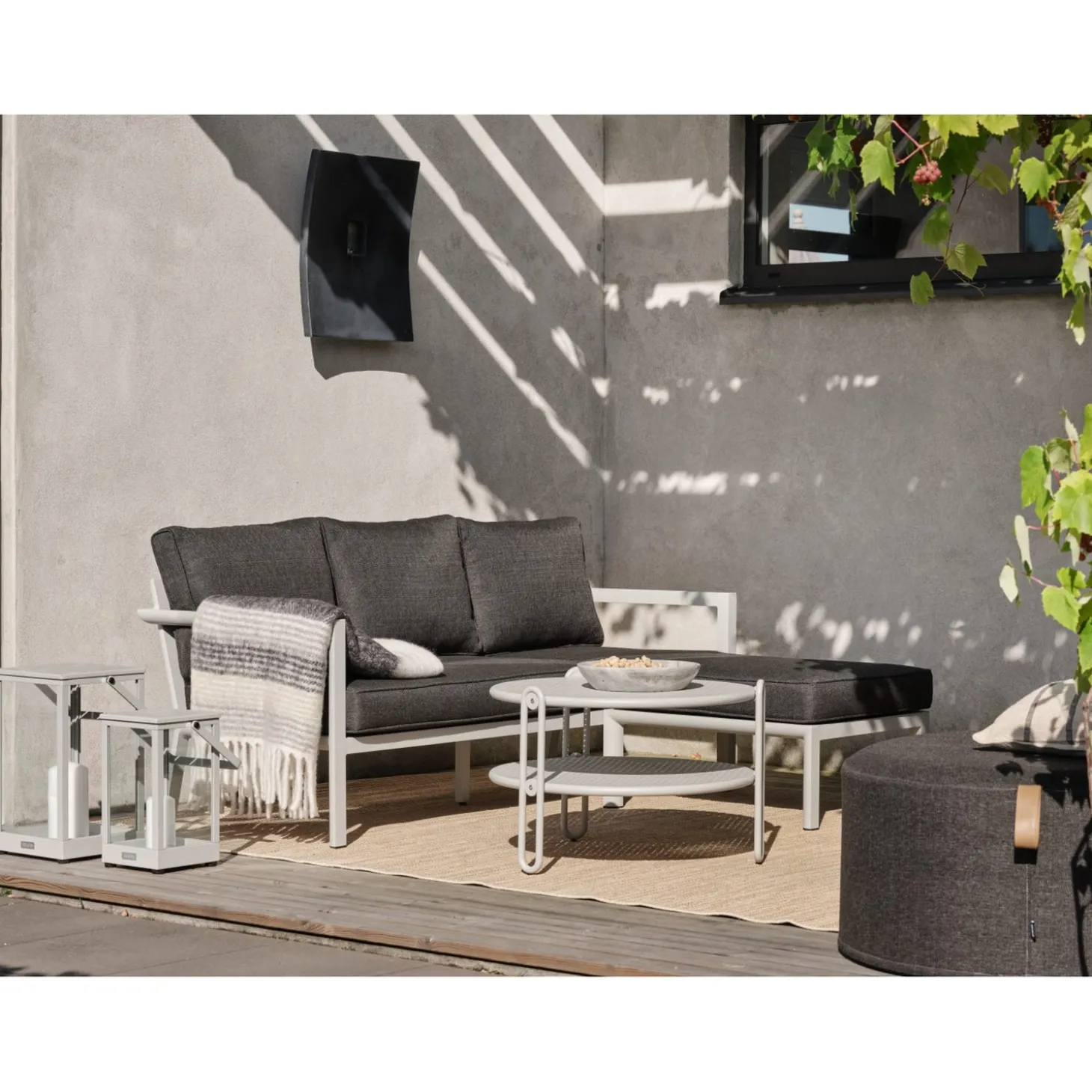 Blixt Utesoffbord 65x42 cm Light Grey